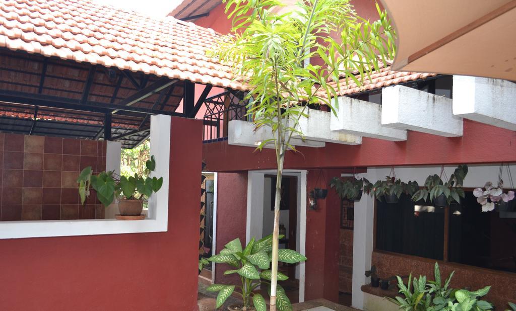 Casa Tropicana - Hotel & Homestays Pangim Exterior foto